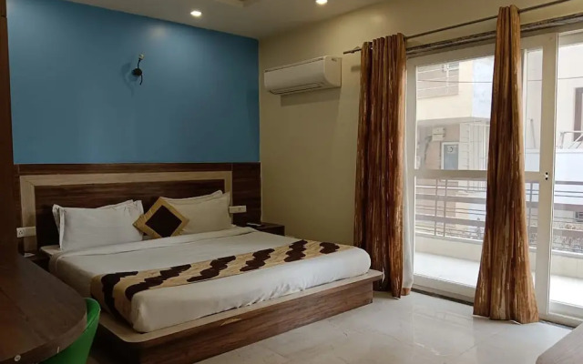 The Indian Hotel & Kitchen