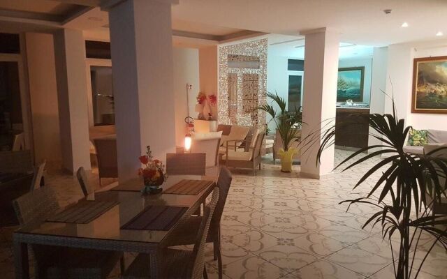 Klaton Beach Hotel