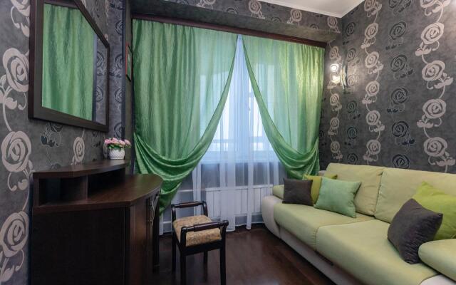 Пять звезд на улице Шахтёров