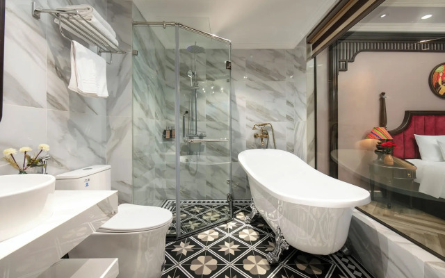 Acoustic Hotel & Spa