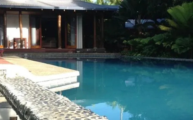 Devos - The Private Residence