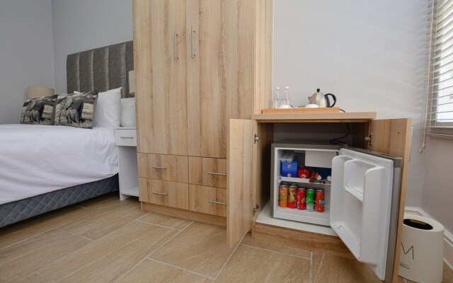 The Blue Sapphire Guesthouse