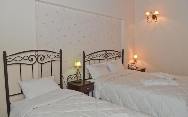 Hotel Mikri Archontissa