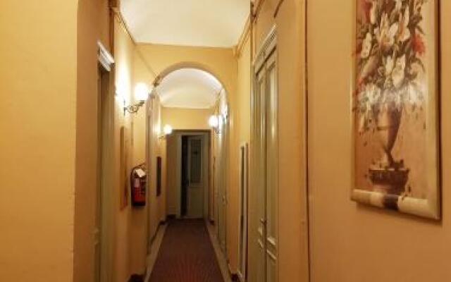 Hotel Vinzaglio