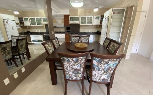 Ilha Da Fortaleza Jurere Internacional