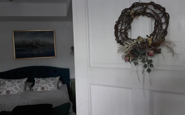 Pletna Lake View Apartment (Ground Floor)