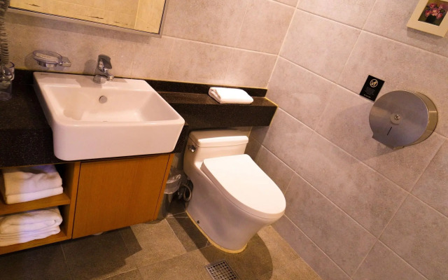 Jongno Lumia Tourist Hotel