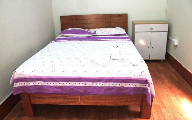 Hostal Jazal - Hostel