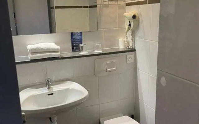 Kyriad Martigues Sud