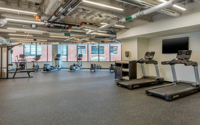 Cambria Hotel Boston Downtown - Seaport