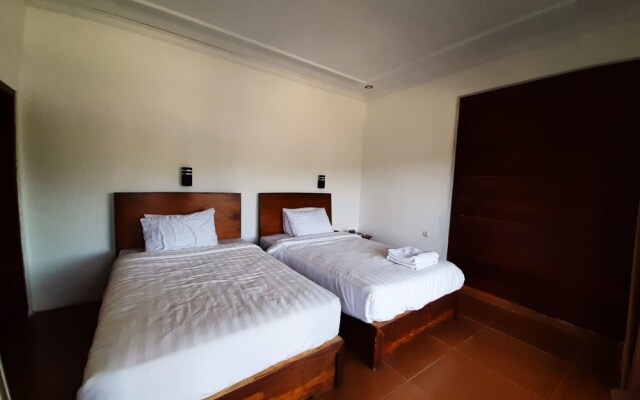 Oyo 2074 Joglo Homestay