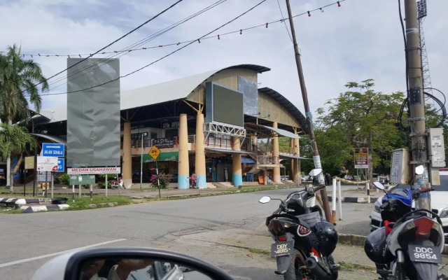 Cmk Studio Apartmen Ktc