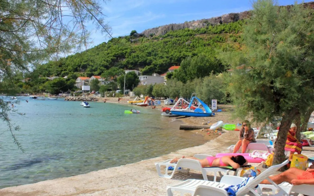 Apartments by the sea Duce, Omis - 8378