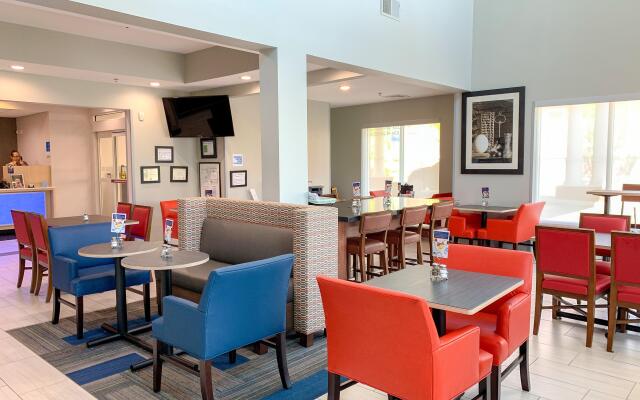 Holiday Inn Express & Suites Lexington Dtwn Area-Keenland by IHG