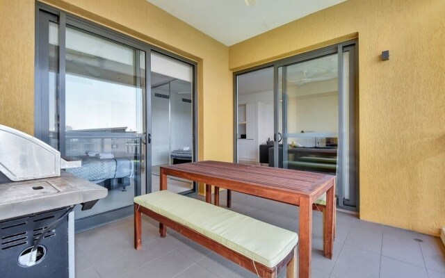 Waterfront Apartment 6802