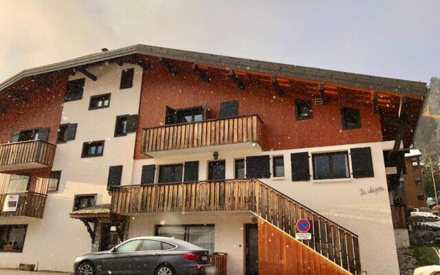 Central Morzine, Spacious 2 Bedroom Family Apartment