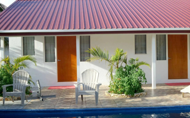 The Tropical Villa