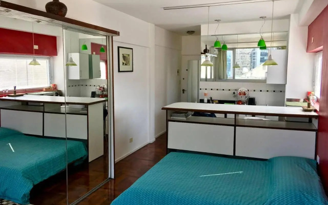 Bright, open view studio at Reconquista 870