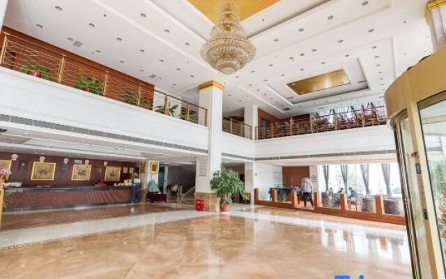 Ruifeng International Hotel （Southwest Gate）