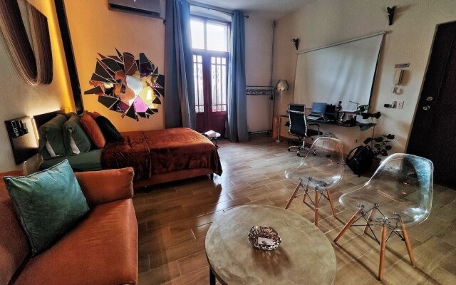 Golden Studio By Paradox