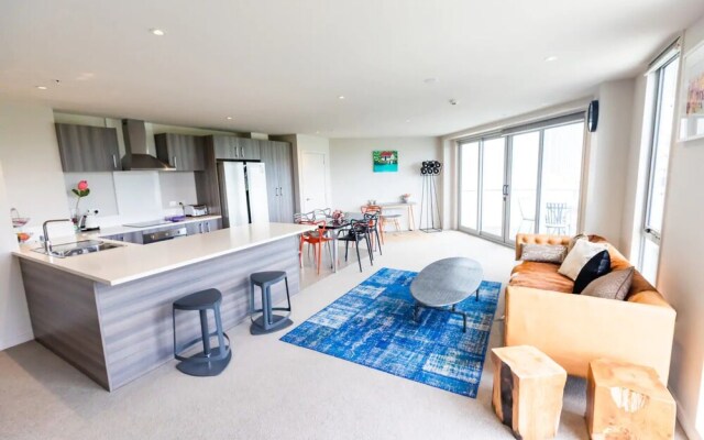 Modern 4 Bedroom Albany Apartment
