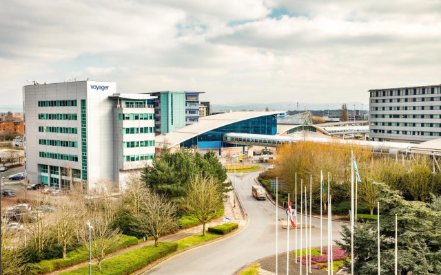 Holiday Inn Manchester Airport by IHG