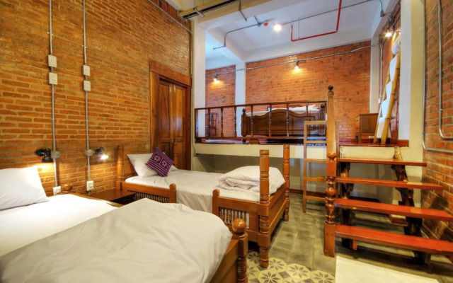 Saeng Panya Home - Boutique Residence (SHA Plus+)