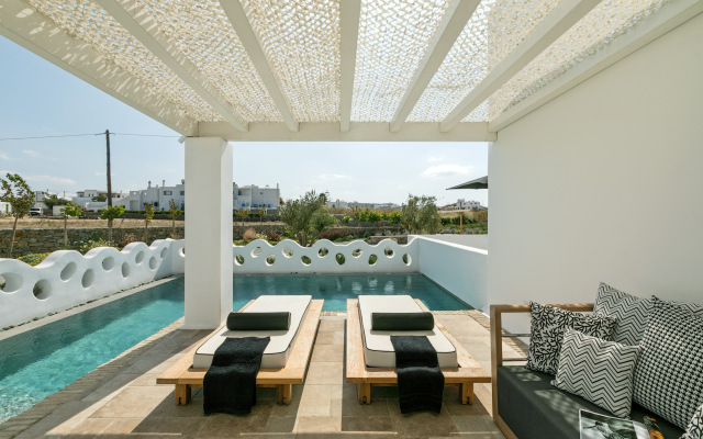 Portes Mykonos Suites & Villas
