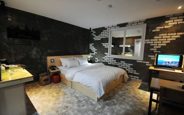 7 Motel