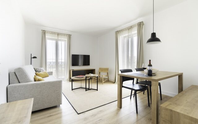 Port Plaza Apartments