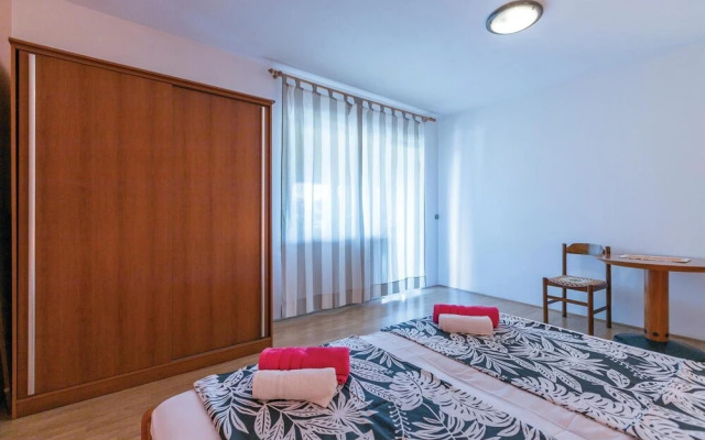 Beautiful Apartment in Rovinjsko Selo With 4 Bedrooms