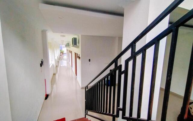 RedDoorz @ Artomoro Guest House