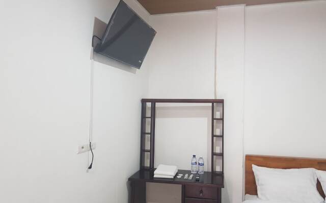 OYO 93709 Rose Inn 2