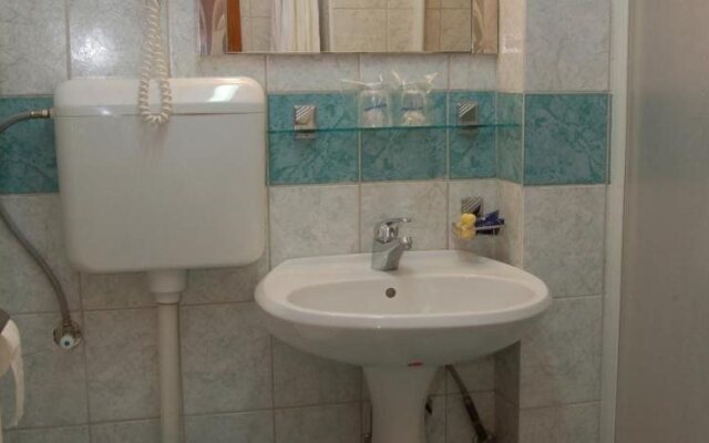Hotel Makpetrol Struga