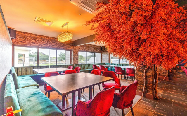 Palms Hotel & Retreat By Palette London Romford