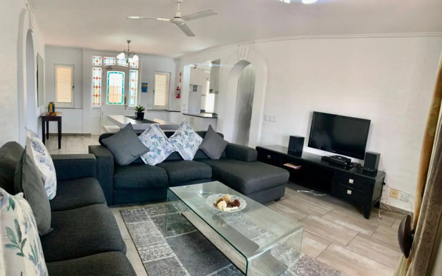 43 Montego Bay, Caribbean Estate