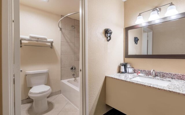 Days Inn by Wyndham Spokane