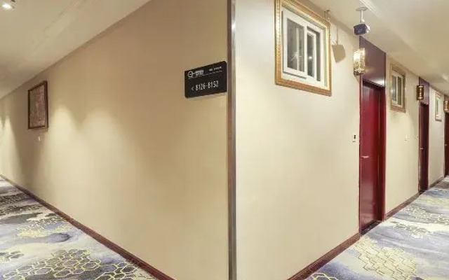 Yipin Hotel (Yubei District Stadium)