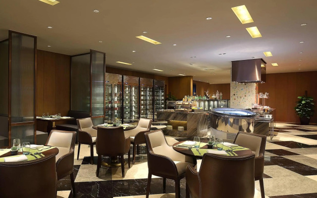 Sheraton Grand Hangzhou Binjiang Hotel