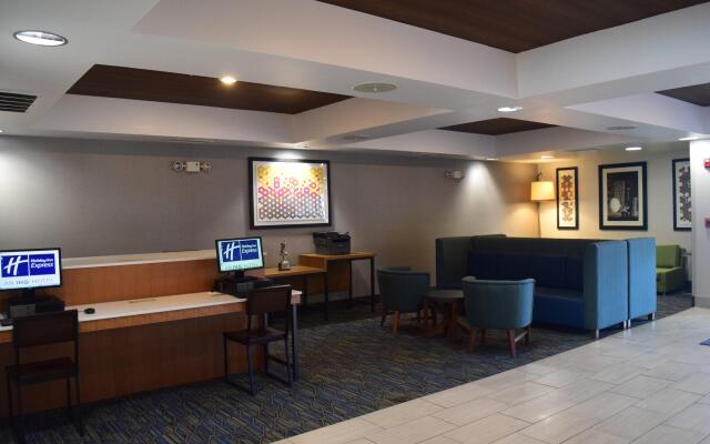 Holiday Inn Express Hotel & Suites Sparta, an IHG Hotel