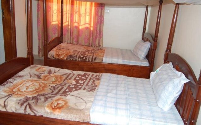 Uhuru 50 Hotel Kasese