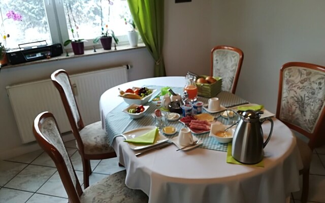 Weinbau & Pension 8 Zeilen