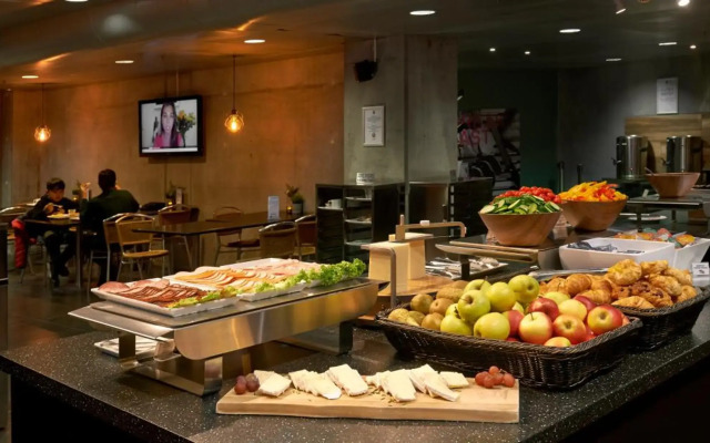 CABINN Metro Hotel