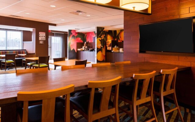 Fairfield Inn & Suites Utica