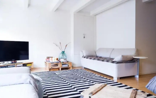Relaxing Centre Canal View Apartment