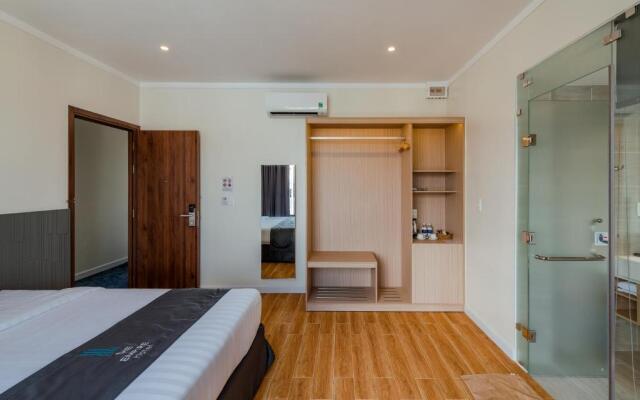 The Empire Hotel