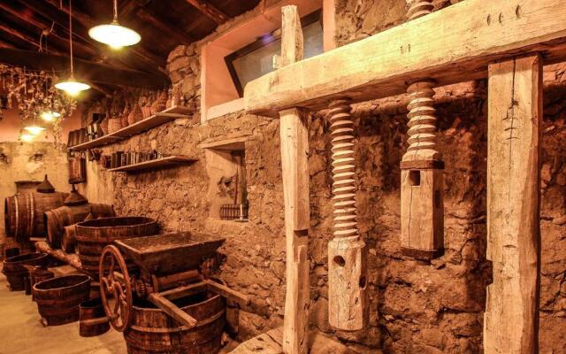 Albergo Diffuso Omu Axiu