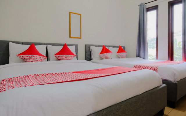 OYO 2376 Tiara Residence Syariah