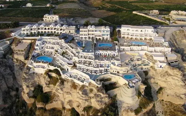 Volcano'S View Villas Apts