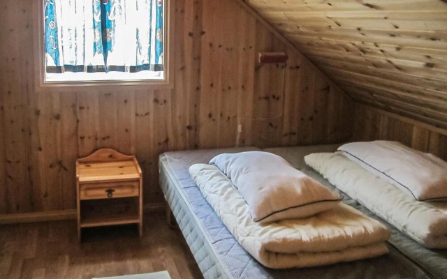 Amazing Home in Spangereid With 3 Bedrooms and Wifi